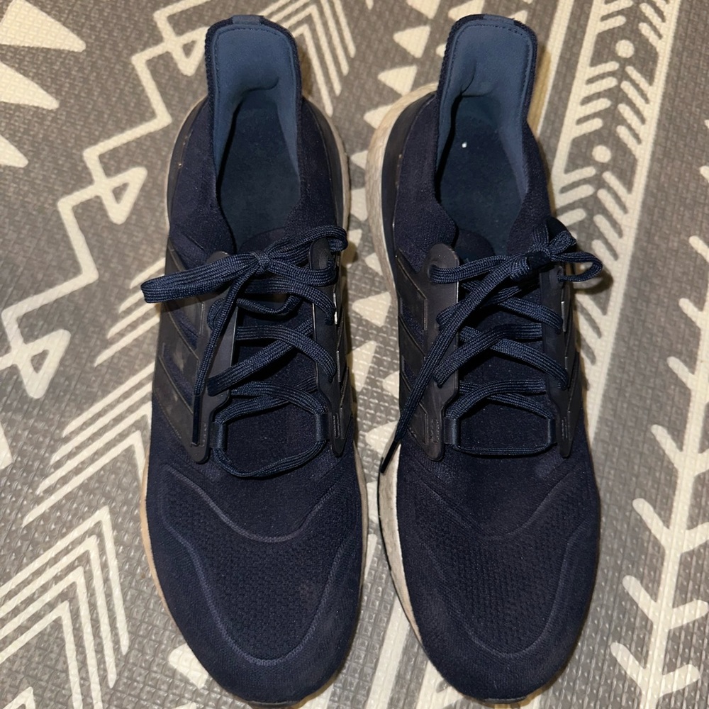 adidas Men's Ultraboost 22 Heat.rdy Running Shoes size 14